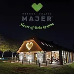 Village Majer - Apartments, Glamping - Slovenia Frühstückspension 4*