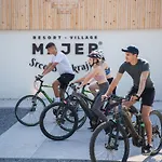 Village Majer - Apartments, Glamping - Slovenia Frühstückspension Gradac