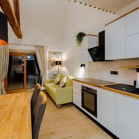 Kolpa Resort Village Majer - Apartments And Glamping Отель типа 