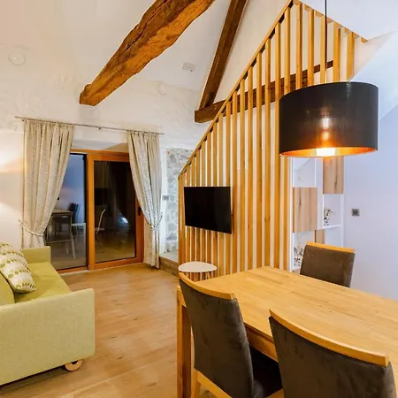 Village Majer Bed & Breakfast Gradac