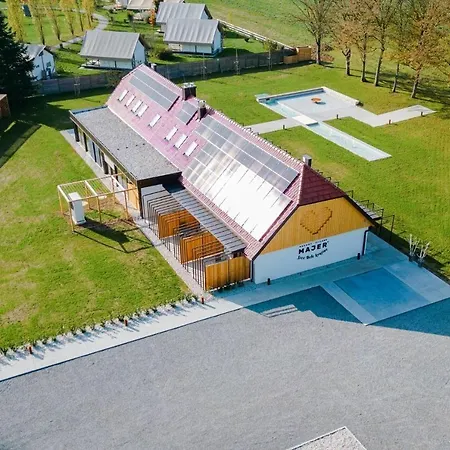 Kolpa Resort Village Majer - Apartments And Glamping Отель типа 