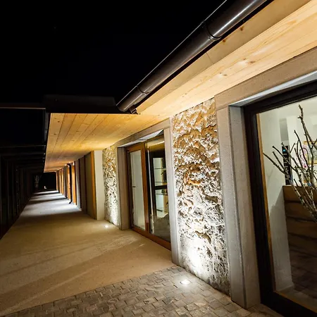 Kolpa Resort Village Majer - Apartments And Glamping