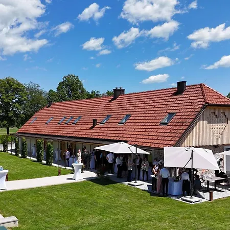 Village Majer - Spa, Pool & Glamping Отель типа 