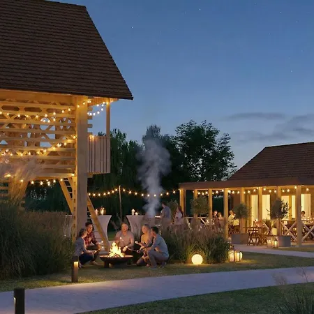 Alojamento de Acomodação e Pequeno-almoço Kolpa Village Majer - And Glamping