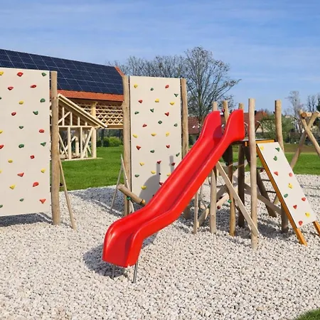 Village Majer - Apartments, Glamping - Slovenia ベッド・アンド・ブレックファスト 4*