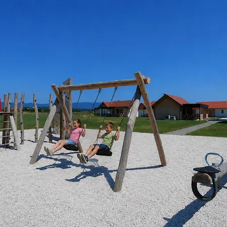 فندق مبيت وإفطار Resort Village Majer - Pocitniske Hiske, Apartmaji, Suite