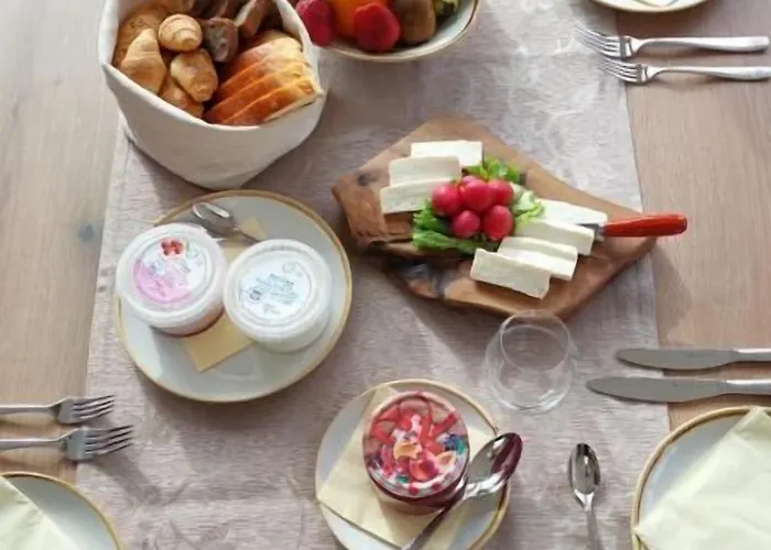 Bed & Breakfast Village Majer - Apartments, Glamping - Slovenia Gradac